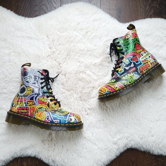 RARE Dr Martens x Mark Wigan 1460 Neon Bright Comic Book Graphic Limited… - Picture 3 of 13